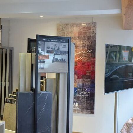 Auswahl an Bodenbeläge & Teppiche